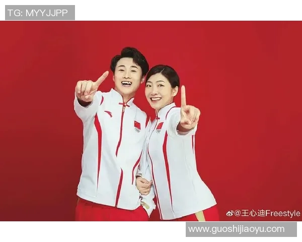 足球明星的中国女友揭秘她们的爱情故事与生活点滴