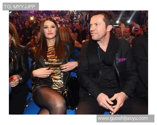 足球明星女友现场助阵精彩瞬间视频曝光引热议