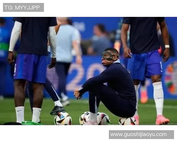 足球明星训练毅力的精彩瞬间集锦与背后故事分享