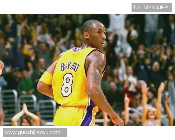 弹簧篮球明星的传奇之路与成长故事揭秘篮球场上的飞跃与梦想